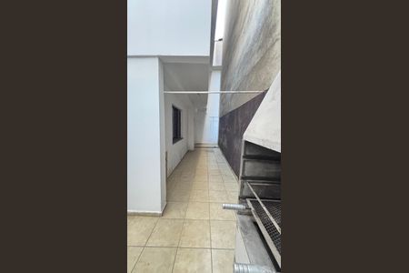 Casa para alugar com 156m², 3 quartos e 2 vagas Casa para alugar com 156m², 3 quartos e 2 vagasQuintal