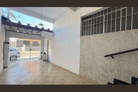 Casa para alugar com 156m², 3 quartos e 2 vagas Casa para alugar com 156m², 3 quartos e 2 vagasGaragem