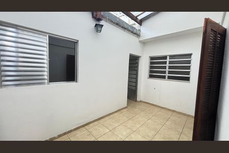 Casa para alugar com 156m², 3 quartos e 2 vagas Casa para alugar com 156m², 3 quartos e 2 vagasQuintal