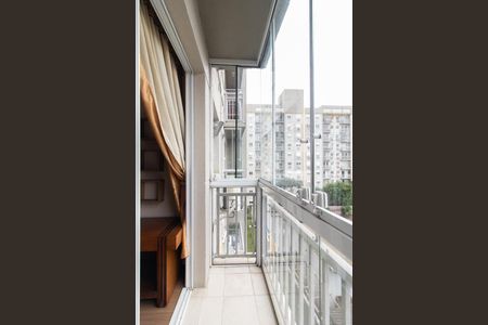 Apartamento à venda com 68m², 3 quartos e 1 vaga Apartamento à venda com 68m², 3 quartos e 1 vagaVaranda da Sala