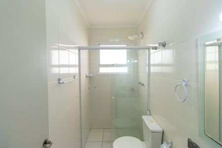 Casa de condomínio para alugar com 113m², 3 quartos e 2 vagasBanheiro Social