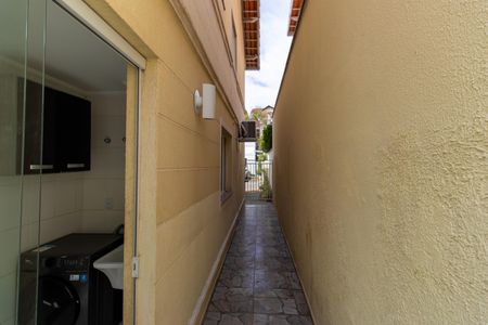 Casa de condomínio para alugar com 113m², 3 quartos e 2 vagasCorredor lateral