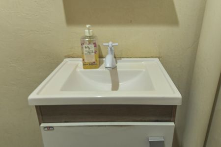 Casa à venda com 170m², 3 quartos e 2 vagas Casa à venda com 170m², 3 quartos e 2 vagasLavabo