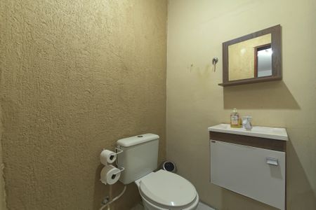 Casa à venda com 170m², 3 quartos e 2 vagas Casa à venda com 170m², 3 quartos e 2 vagasLavabo