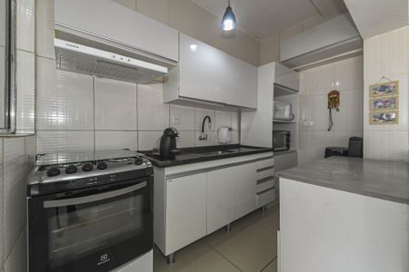 Casa à venda com 170m², 3 quartos e 2 vagas Casa à venda com 170m², 3 quartos e 2 vagasCozinha