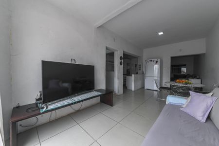 Casa à venda com 170m², 3 quartos e 2 vagas Casa à venda com 170m², 3 quartos e 2 vagasCopa