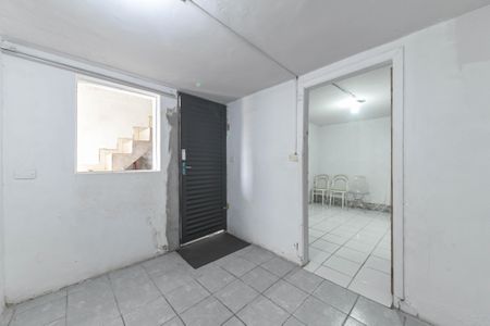 Casa à venda com 170m², 3 quartos e 2 vagas Casa à venda com 170m², 3 quartos e 2 vagasEdícula - Sala