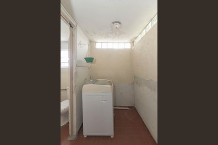 Casa à venda com 170m², 3 quartos e 2 vagas Casa à venda com 170m², 3 quartos e 2 vagasÁrea de Serviço