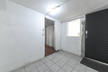 Casa à venda com 170m², 3 quartos e 2 vagas Casa à venda com 170m², 3 quartos e 2 vagasEdícula - Sala