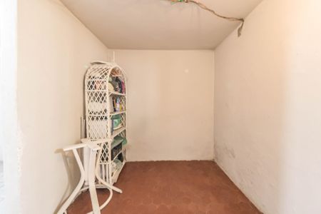 Casa à venda com 170m², 3 quartos e 2 vagas Casa à venda com 170m², 3 quartos e 2 vagasEdícula - Quarto 2