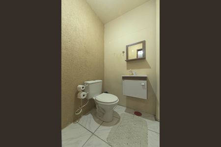 Casa à venda com 170m², 3 quartos e 2 vagas Casa à venda com 170m², 3 quartos e 2 vagasLavabo