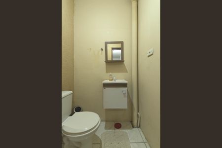 Casa à venda com 170m², 3 quartos e 2 vagas Casa à venda com 170m², 3 quartos e 2 vagasLavabo