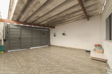 Casa à venda com 170m², 3 quartos e 2 vagas Casa à venda com 170m², 3 quartos e 2 vagasGaragem