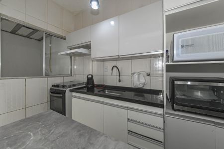 Casa à venda com 170m², 3 quartos e 2 vagas Casa à venda com 170m², 3 quartos e 2 vagasCozinha