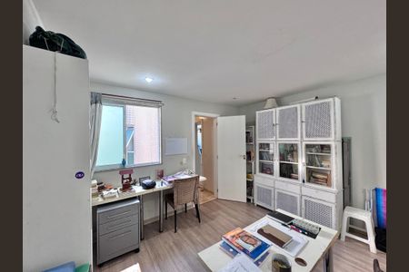 Apartamento à venda com 400m², 5 quartos e 4 vagas Apartamento à venda com 400m², 5 quartos e 4 vagasSuíte 3