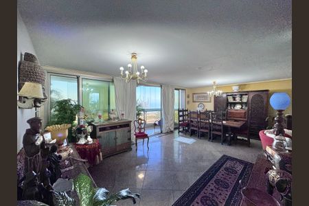 Apartamento à venda com 400m², 5 quartos e 4 vagas Apartamento à venda com 400m², 5 quartos e 4 vagasSala