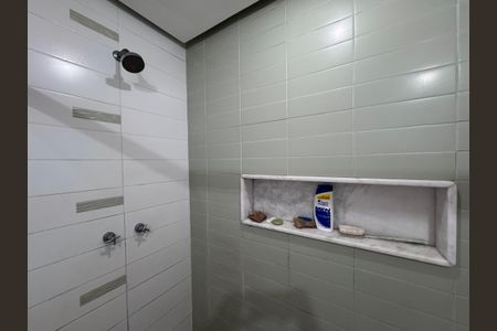 Apartamento à venda com 400m², 5 quartos e 4 vagas Apartamento à venda com 400m², 5 quartos e 4 vagasBanheiro da Suíte