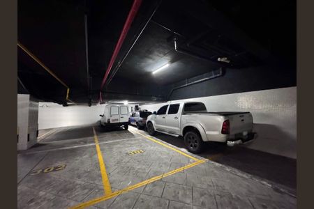 Apartamento à venda com 400m², 5 quartos e 4 vagas Apartamento à venda com 400m², 5 quartos e 4 vagasGaragem