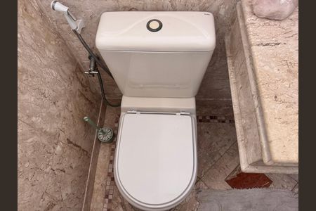 Apartamento à venda com 400m², 5 quartos e 4 vagas Apartamento à venda com 400m², 5 quartos e 4 vagasLavabo da Sala