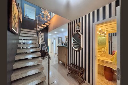 Apartamento à venda com 400m², 5 quartos e 4 vagas Apartamento à venda com 400m², 5 quartos e 4 vagasSala