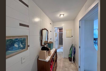 Apartamento à venda com 400m², 5 quartos e 4 vagas Apartamento à venda com 400m², 5 quartos e 4 vagasCorredor