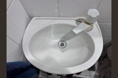 Apartamento à venda com 400m², 5 quartos e 4 vagas Apartamento à venda com 400m², 5 quartos e 4 vagasBanheiro de Serviço