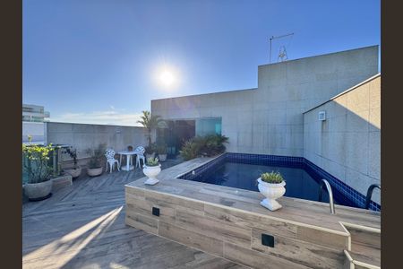 Apartamento à venda com 400m², 5 quartos e 4 vagas Apartamento à venda com 400m², 5 quartos e 4 vagasTerraço