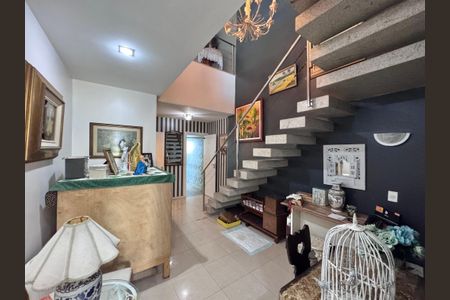 Apartamento à venda com 400m², 5 quartos e 4 vagas Apartamento à venda com 400m², 5 quartos e 4 vagasSala