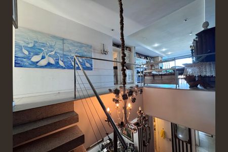 Apartamento à venda com 400m², 5 quartos e 4 vagas Apartamento à venda com 400m², 5 quartos e 4 vagasCorredor