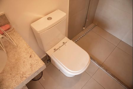 Apartamento à venda com 141m², 3 quartos e 2 vagasBanheiro da Suíte 1