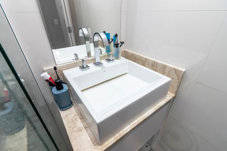 Apartamento à venda com 57m², 2 quartos e 1 vagaBanheiro 2