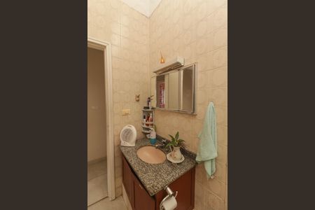 Casa à venda com 250m², 3 quartos e 3 vagas Casa à venda com 250m², 3 quartos e 3 vagasBanheiro