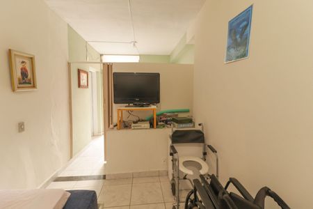 Casa à venda com 250m², 3 quartos e 3 vagas Casa à venda com 250m², 3 quartos e 3 vagasCasa 2- Quarto