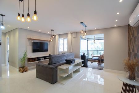 Apartamento à venda com 111m², 2 quartos e 2 vagasSala