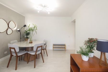 Apartamento à venda com 63m², 2 quartos e 1 vagaSala