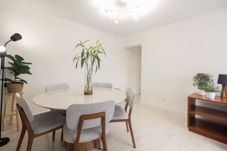 Apartamento à venda com 63m², 2 quartos e 1 vagaSala