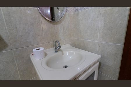 Casa à venda com 250m², 3 quartos e 2 vagasBanheiro da Suíte