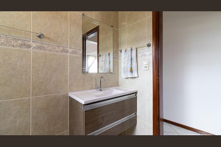 Casa à venda com 250m², 3 quartos e 2 vagasBanheiro