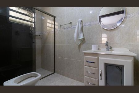 Casa à venda com 250m², 3 quartos e 2 vagasBanheiro da Suíte