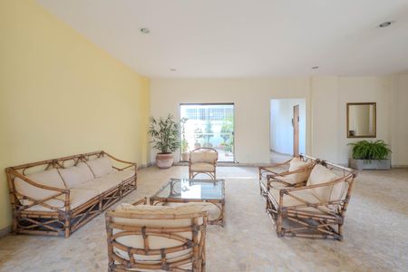 Apartamento à venda com 170m², 3 quartos e 1 vagaHall de entrada