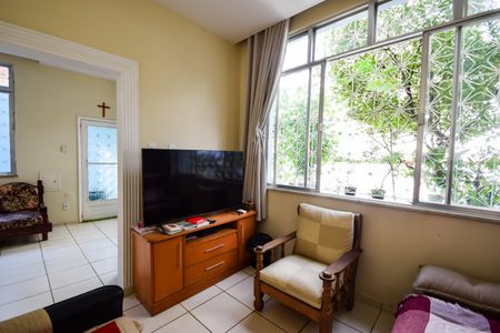 Casa de condomínio à venda com 191m², 5 quartos e 2 vagasSala