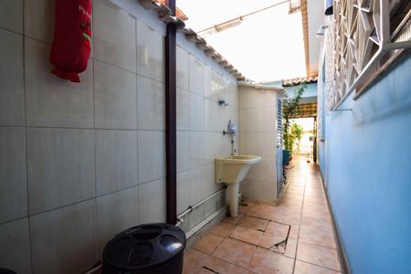 Casa de condomínio à venda com 191m², 5 quartos e 2 vagasÁrea de Serviço 
