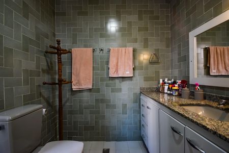 Casa de condomínio à venda com 191m², 5 quartos e 2 vagasBanheiro Suíte