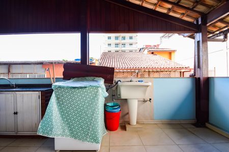 Casa de condomínio à venda com 191m², 5 quartos e 2 vagasÁrea de Serviço 2