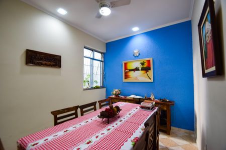 Casa de condomínio à venda com 191m², 5 quartos e 2 vagasCopa