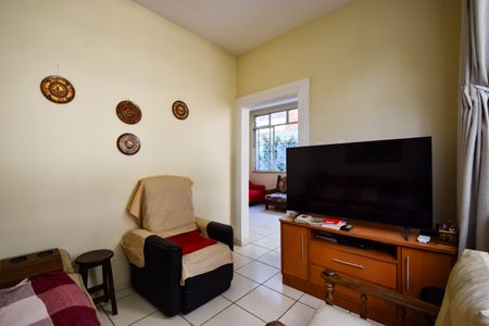 Casa de condomínio à venda com 191m², 5 quartos e 2 vagasSala