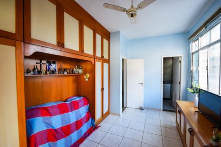 Casa de condomínio à venda com 191m², 5 quartos e 2 vagasSuíte