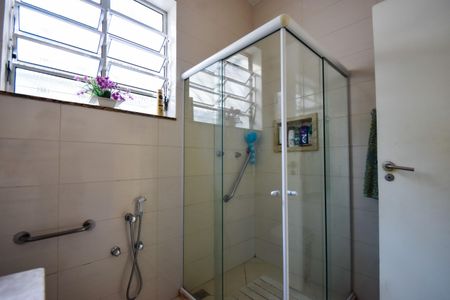 Casa de condomínio à venda com 191m², 5 quartos e 2 vagasBanheiro Social