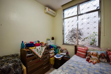 Casa de condomínio à venda com 191m², 5 quartos e 2 vagasQuarto 1