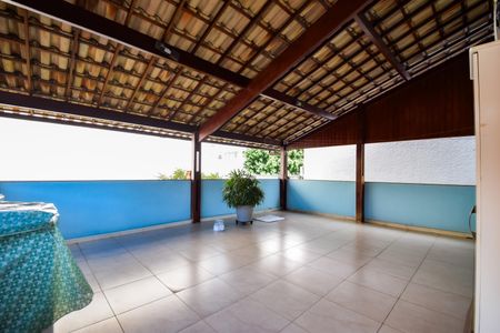 Casa de condomínio à venda com 191m², 5 quartos e 2 vagasTerraço